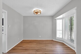 3843 Knollcrest Dr in Montgomery, TX - Building Photo - Building Photo