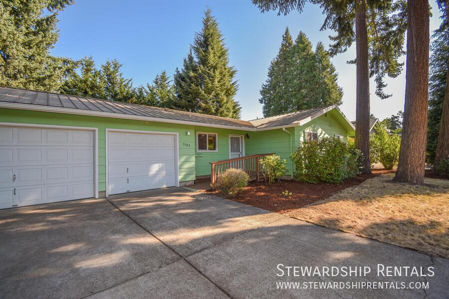 1183 Skipper Ave in Eugene, OR - Foto de edificio