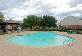 Heather Lane in Terrell, TX - Building Photo - Building Photo