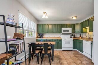 23 Edgelawn Ave in North Andover, MA - Foto de edificio - Building Photo