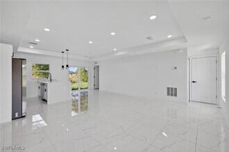 366 Butler Ave S in Lehigh Acres, FL - Building Photo - Building Photo