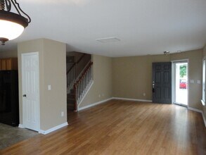 1041 Kings Mountain Ln in Gastonia, NC - Foto de edificio - Building Photo