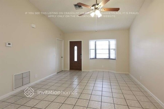 4900 NW 92nd Ave in Sunrise, FL - Building Photo - Building Photo