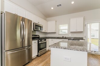 315 Augustine Dr in Myrtle Beach, SC - Building Photo - Building Photo