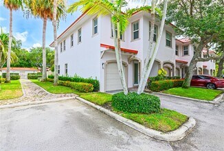 4088 W Palm Aire Dr in Pompano Beach, FL - Building Photo - Building Photo