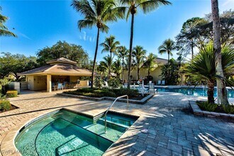 4200 Sawgrass Point Dr in Bonita Springs, FL - Building Photo - Building Photo