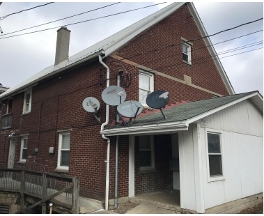 227 Zeigler Ave in Butler, PA - Foto de edificio