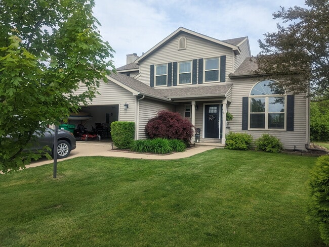 property at 202 N Spruce Dr