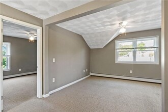 4 Oak St in Smithfield, RI - Building Photo - Building Photo