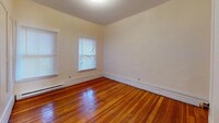 195 Mount Auburn St, Unit 2 in Cambridge, MA - Building Photo - Building Photo