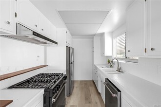 464 28th St in Manhattan Beach, CA - Building Photo - Building Photo