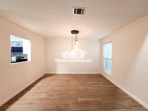 12800 Briar Forest Dr in Houston, TX - Building Photo - Building Photo