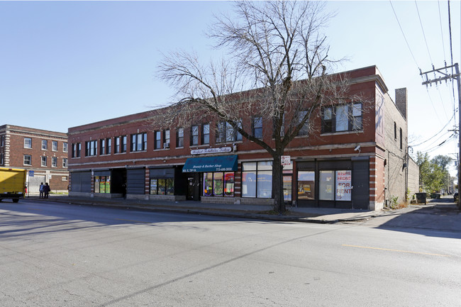 7900 S Drexel Ave in Chicago, IL - Building Photo - Building Photo