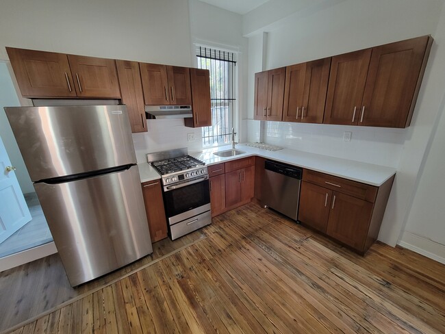 338 South St, Unit 2F in Philadelphia, PA - Building Photo - Building Photo