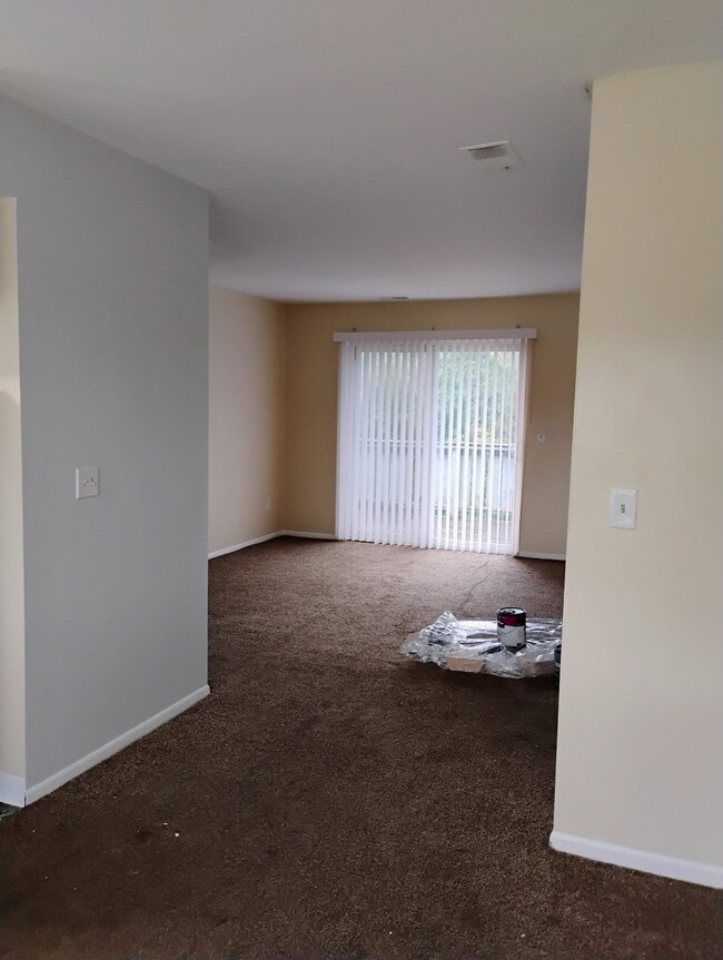Willow Manor Apartments in Fenton, MI - Building Photo - Building Photo
