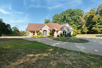 1079 Ridgecrest Dr, Unit 0B-223 in Goodlettsville, TN - Building Photo - Building Photo