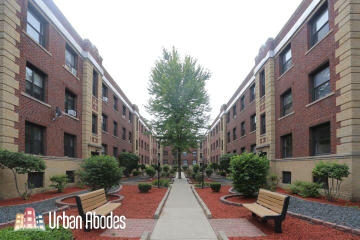822 W Waveland Ave, Unit M00B in Chicago, IL - Building Photo