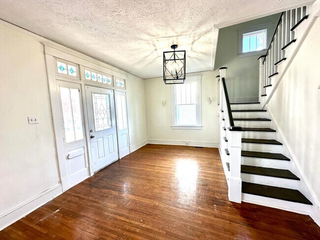 1306 Rivermont Ave in Lynchburg, VA - Building Photo - Building Photo