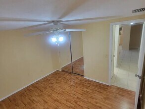 3639 Madison St in New Port Richey, FL - Building Photo - Building Photo