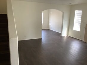 1833 Chicoma Rd NE in Rio Rancho, NM - Foto de edificio - Building Photo