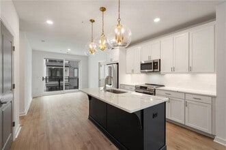 388 Pratt Dr SE in Atlanta, GA - Foto de edificio - Building Photo