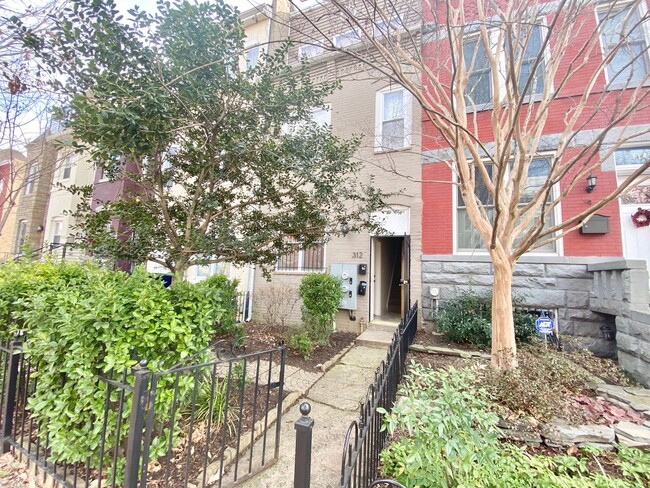 property at 312 P St NW