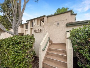 8799 Gilman Dr in San Diego, CA - Building Photo - Building Photo