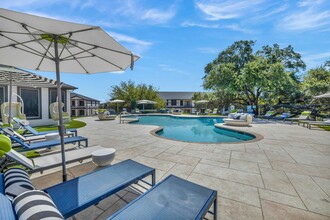 Summit at TPC in San Antonio, TX - Foto de edificio - Building Photo