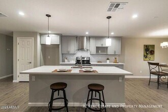 3431 E Acoma Dr in Phoenix, AZ - Building Photo - Building Photo