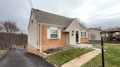 575 Sautter Dr in Crescent, PA - Building Photo - Building Photo