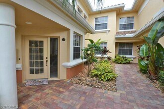 3985 Deer Crossing Ct in Naples, FL - Building Photo - Building Photo
