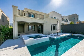 2162 Sunset Valley St in Henderson, NV - Building Photo - Building Photo