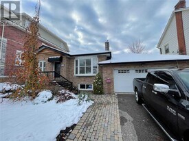 1148 Islington Ave. in Toronto, ON - Building Photo