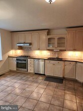 3916 48th St NW in Washington, DC - Foto de edificio - Building Photo