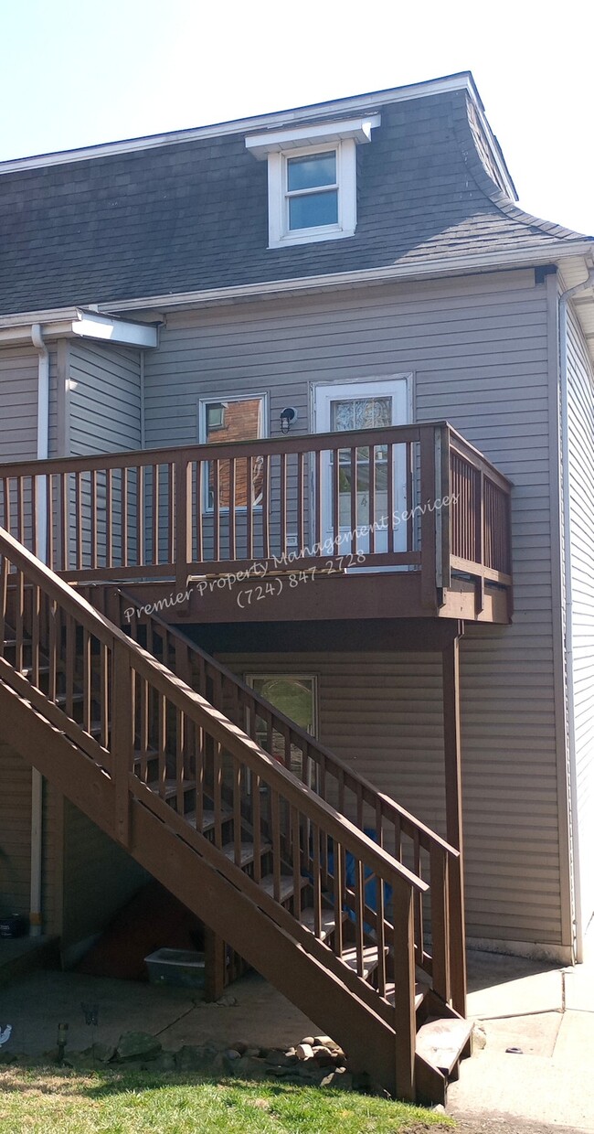 196 W Madison St in Rochester, PA - Building Photo - Building Photo