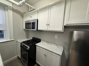 9 Woodstock Ave, Unit 5 in Boston, MA - Foto de edificio - Building Photo