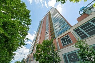 445 E North Water St, Unit 1305 in Chicago, IL - Building Photo