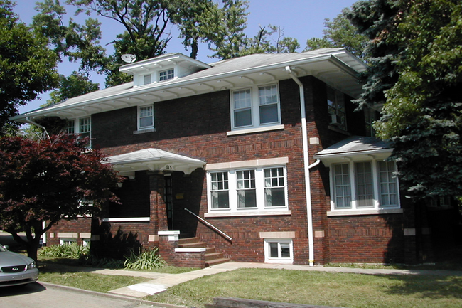 property at 713 E 8th St