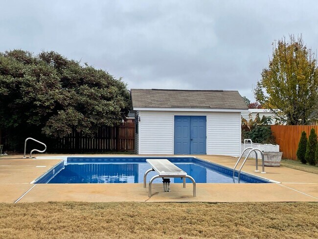 102 Strodes Crk Cir in Prattville, AL - Building Photo - Building Photo