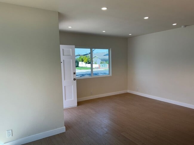 24654 Cypress St in Lomita, CA - Building Photo - Building Photo