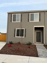 2731 SE Lyon St in Albany, OR - Building Photo