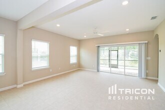10274 Pavnes Creek Dr in Jacksonville, FL - Building Photo - Building Photo