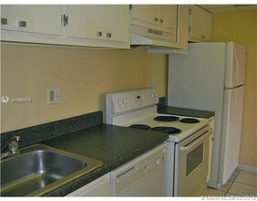 4420 NW 79th Ave-Unit -1F in Doral, FL - Building Photo - Building Photo