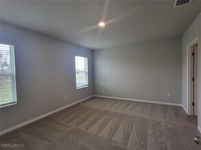 2465 NW 9th St in Cape Coral, FL - Building Photo - Building Photo