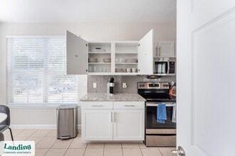 2801 Biltmore Park Dr in Orlando, FL - Foto de edificio - Building Photo