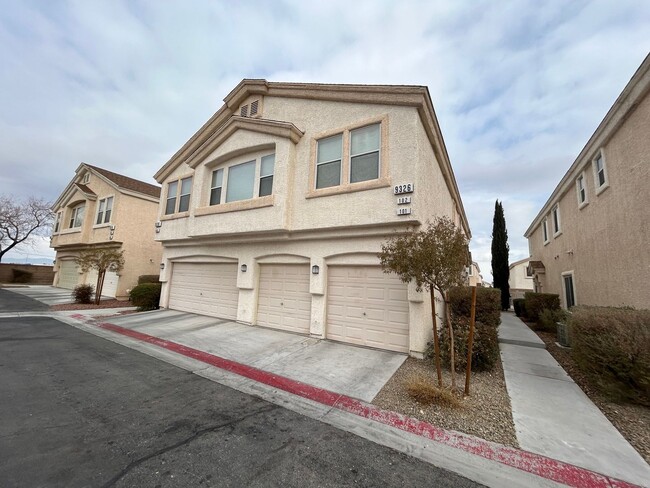 9326 Ruby Arrow Ct in Las Vegas, NV - Building Photo - Building Photo