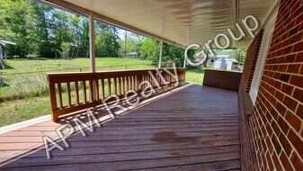 1615 S Beltline Blvd