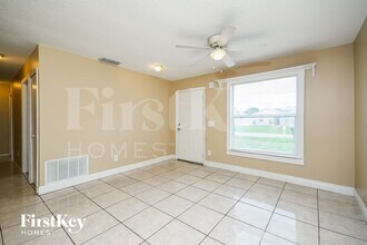 714 Camel Ct in Kissimmee, FL - Building Photo - Building Photo