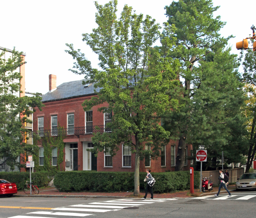 343 Harvard St in Cambridge, MA - Foto de edificio