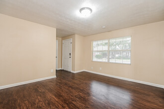 1008 Brierfield Dr in Jacksonville, FL - Building Photo - Building Photo